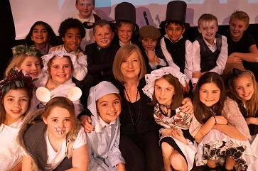 WEB Sheila Wilson with the cast of Scrooge A Ghost of a Chance2